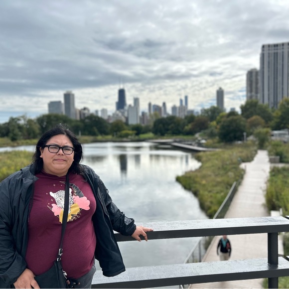 Meet your Posher, Joanna - Picture 2 of 2